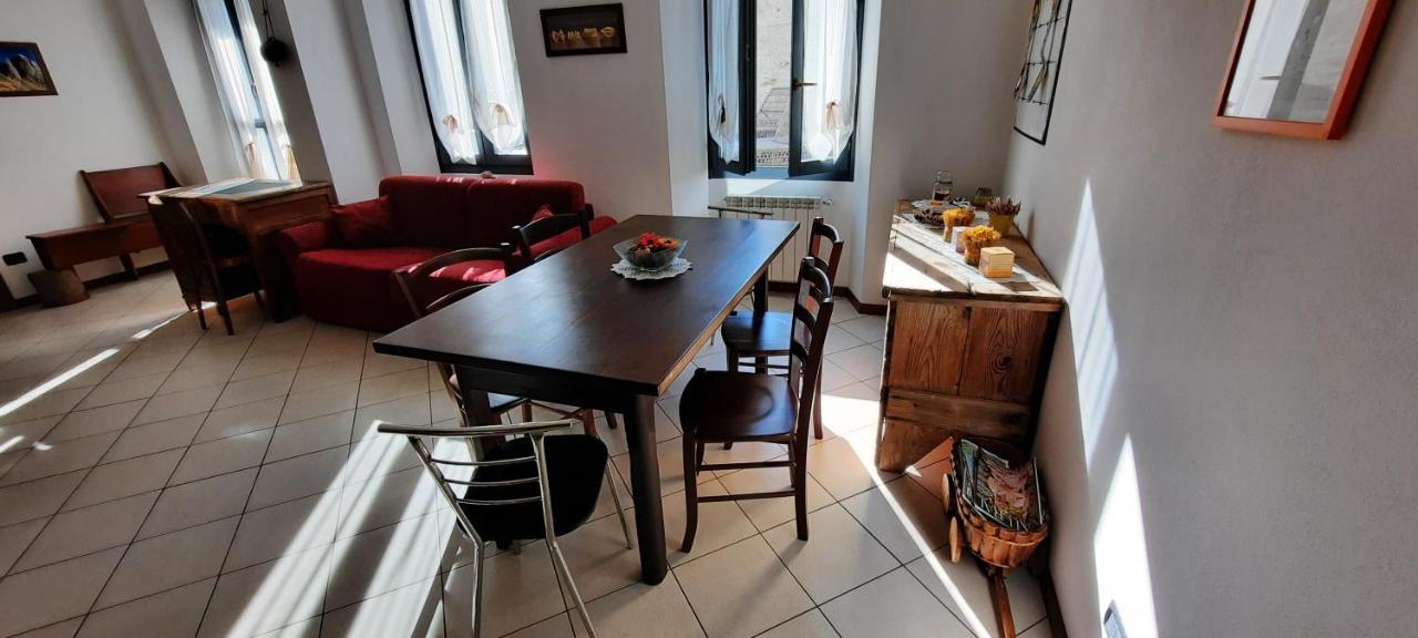 Buglio in Monte Residenza Antica Corte Villa Picta מראה חיצוני תמונה